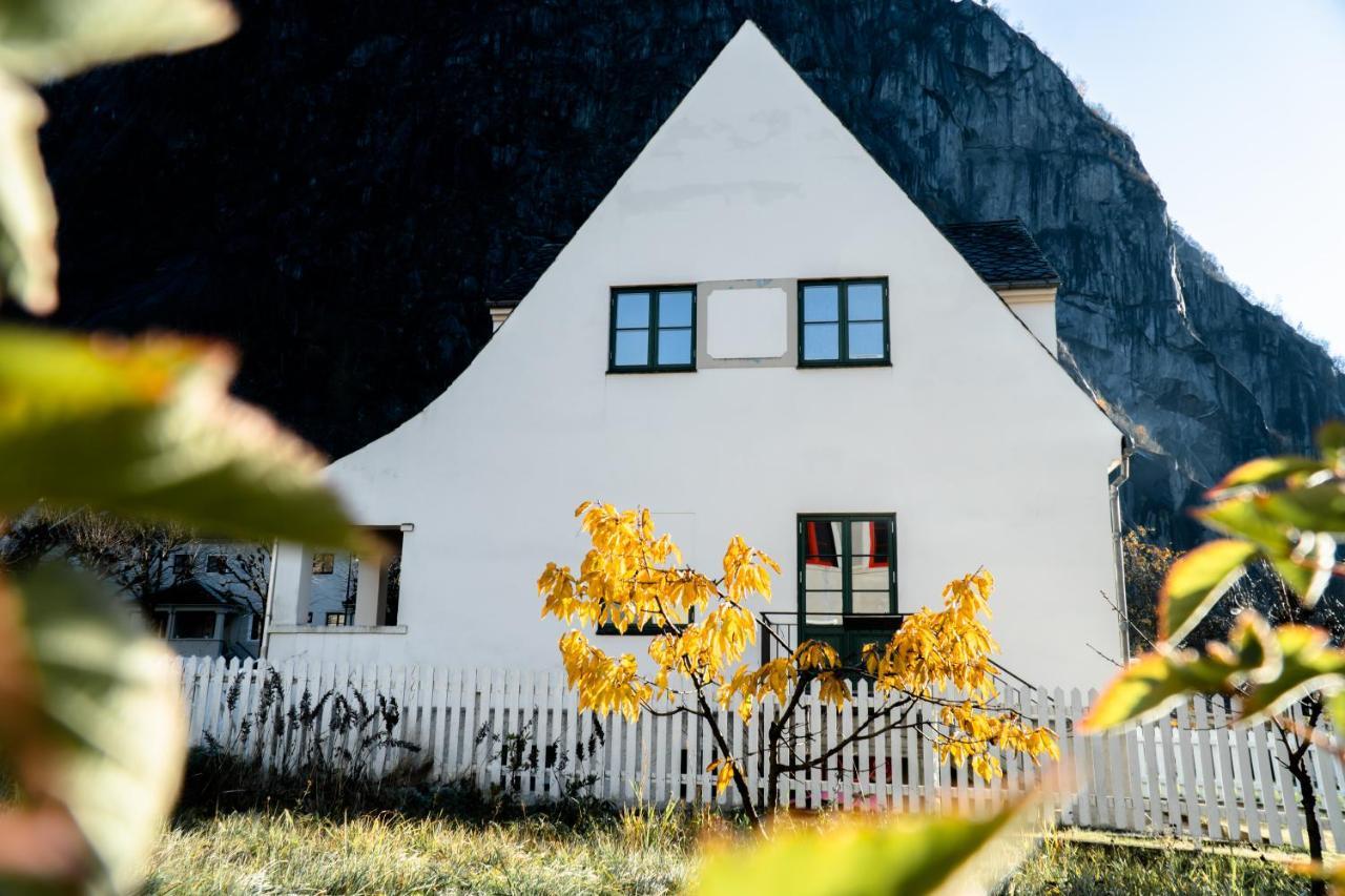 Trolltunga Living Villa Tyssedal Buitenkant foto